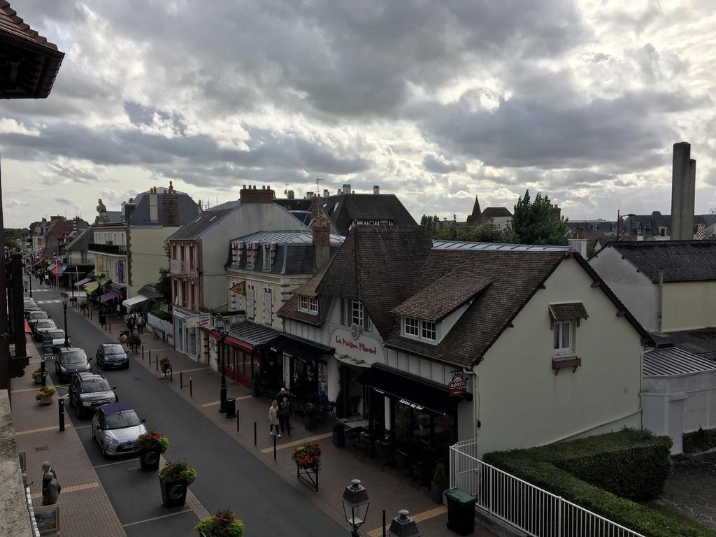 Hotel De Paris Cabourg Exterior foto